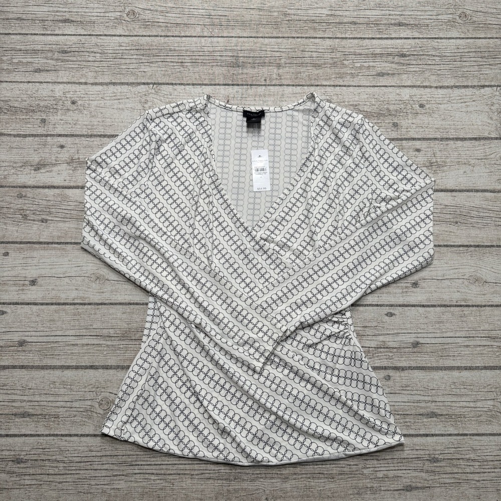 NEW Ann Taylor Faux Wrap Top Women's Medium White Black Geometric V-Neck Blouse